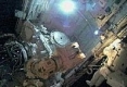 Астронавт успешно отстрани повреда на совалка в открития Космос 