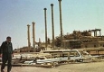 Смъртни заплахи спряха най-голямата рафинерия в Ирак
