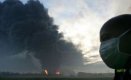 Избухна огромен петролен склад край Лондон, димът се стели на 40 км наоколо