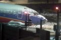 Боинг 737 излезе на шосе в Чикаго, уби дете и рани 12 души 