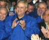 Бившият румънски премиер Нъстасе напуска постовете си заради обвиненията в корупция 