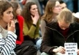 Профсъюзи и студенти осъдиха компромиса на Ширак за трудовия закон