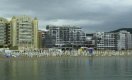 Министър Гагаузов се закани да махне временните постройки по плажа 