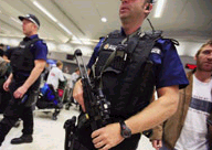 Британските власти разкрили четири терористични заговора за една година