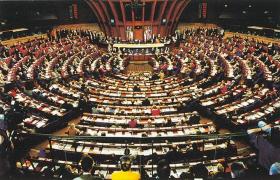 Конституционна поправка ще спасява местата на евродепутати в НС