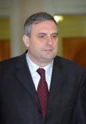 Калфин против промени в защитата по СПИН процеса