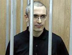 Ходорковски обвинен за кражба и пране на $25 млрд. 