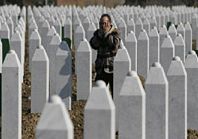 Международният съд оневини Сърбия за геноцида в Сребреница 