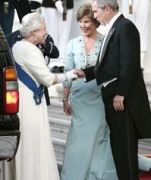 Елизабет II защити близките британско-американските отношения