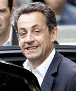 Противници на Саркози отново предизвикаха безредици във Франция