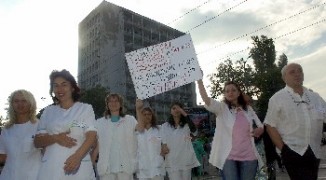 Медиците в „Пирогов” увеличават натиска за заплатите