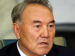 Президентът на Казахстан разпусна парламента