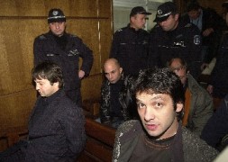 Болнични листове отложиха отново делото за Маргините