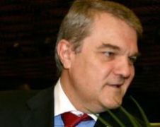 Петков ще обжалва решението на Страсбург за подслушването