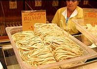 Италианците спират макароните за ден заради скъпото зърно 