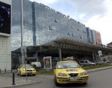 Шофьорите на такси искат фирмите да вдигнат цените за превоз