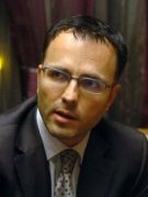 ГЕРБ обещава средна заплата “до 2000 лева”, ако дойде на власт