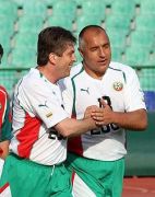 Първанов предупреди Борисов да не си прави пи ар на негов гръб