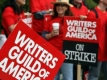 Щатските ТВ загубиха 1/4 от зрителите си заради стачката на сценаристите