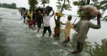 Стотици хиляди хора пострадаха от наводненията в Индия