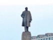 Вълна от атаки срещу паметници и портрети на Ленин