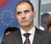 Вътрешният министър услужливо се "изгуби в превода" за ТИМ