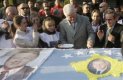 Статуя в чест на спасителя Клинтън бе открита в Прищина