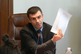 Дянков оставя съдебната власт без коледни надбавки