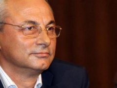 Антикорупционната комисия ще проверява Доган за пране на пари