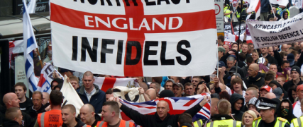 Английски футболни хулигани организират "европейска лига за отбрана" в Амстердам 