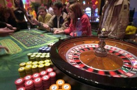 Гърция легализира хазарта, за да пълни хазната