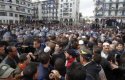 Демонстрации и безредици в Алжир и Йемен