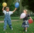 Децата до осем години със забрана да надуват балони