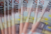 ЕК предлага общи "еврооблигации" и централизиран контрол върху страните от еврозоната