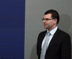 Дянков: Чиновниците ще си поемат осигуровките от средата на 2012