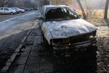 Нови палежи на коли в Казанлък и Бургас