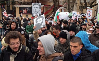 Прородозащитници в дванайсет български града излязоха на митинги срещу шистовия газ