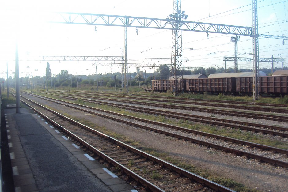 Брюксел съди България заради таксите за достъп до жп мрежата