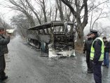 Автобус с шивачки се запали в движение, няма пострадали