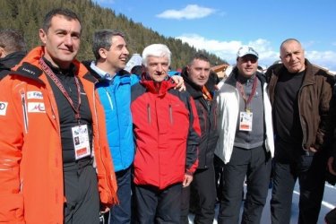 Борисов, Плевнелиев и други официални лица на ски стартовете в Банско