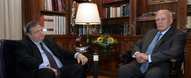 Евангелос Венизелос и президентът Каролос Папуляс