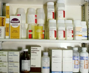 Сблъсък между фармацевтични лобита и проверка на ЕК доведе до две уволнения