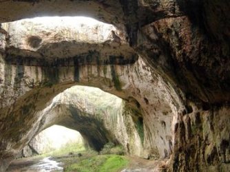 Деветашката пещера вече ще се стопанисва от община Ловеч