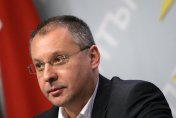 Станишев посъветва Първанов да излезе от позата на президент