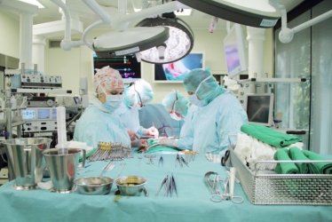 Болница “Лозенец“ правила незаконно трансплантации под носа на МЗ