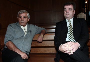 Христо Върбанов (вляво) и Цветелин Кънчев по време на заседание по делото си за изнудване на ген. Николов. Снимка: БГНЕС