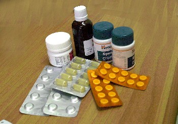 Анкетна комисия, доминирана от ГЕРБ, ще проучва цените на медикаментите