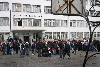 Министерството на образованието проваля европроект за ремонт на 10 гимназии