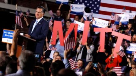 Мит Ромни празнува победата в Тексас, която му осигурява президентската номинация.