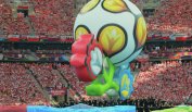 Футболното шоу в Европа започна с Полша-Гърция